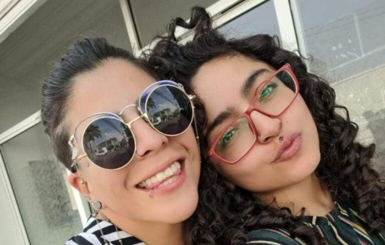 Liberan a conductor de Metrobús que atropelló a Maya y Renata en Cdmx; familias exigen justicia