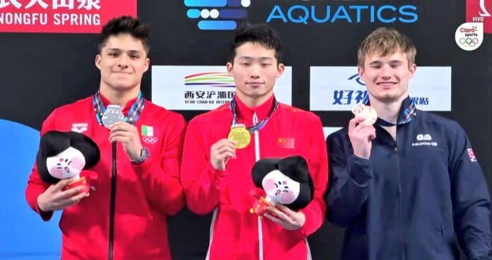 Clavadista Osmar Olvera ganó medalla de plata en la Copa del Mundo de China