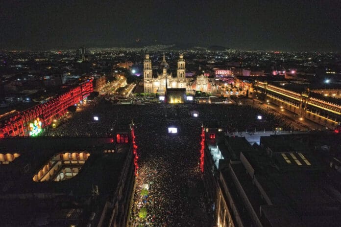 Video: Interpol logró reunir a más de 160 mil personas en el Zócalo de la CDMX