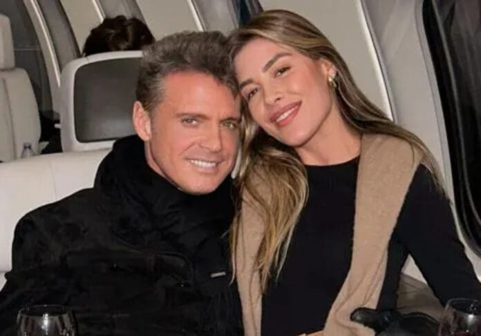 Luis Miguel apareció por primera vez públicamente en una foto con su hija Michelle Salas