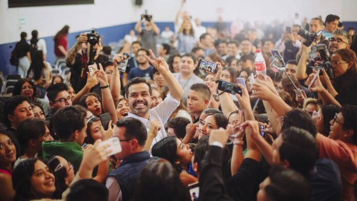 Álvarez Máynez a favor de la legalización de la eutanasia: 