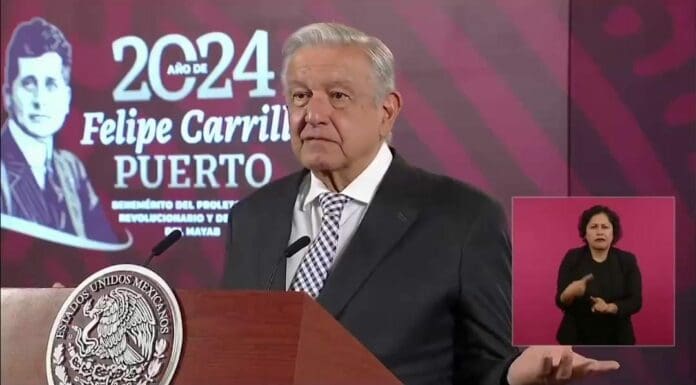 AMLO criticó al gobierno de Estados Unidos y lo acusó de ser injerencista por opinar de las diferencias que tiene con el Poder Judicial.