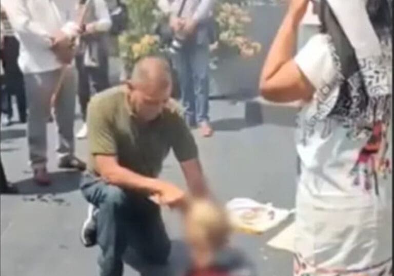 Video: Legislador de Morena organiza sacrificio de animales afuera del Senado