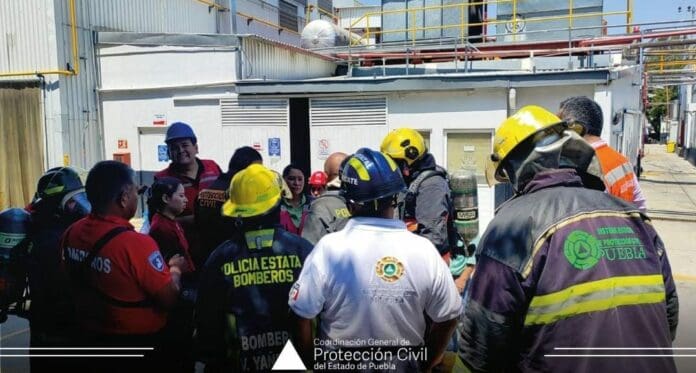 Se registró una fuga de amoniaco en las instalaciones de Bachoco en la ciudad de Puebla cerca de la Central de Abastos.