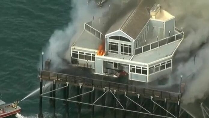 VIDEO: Incendio en muelle de Oceanside, en California