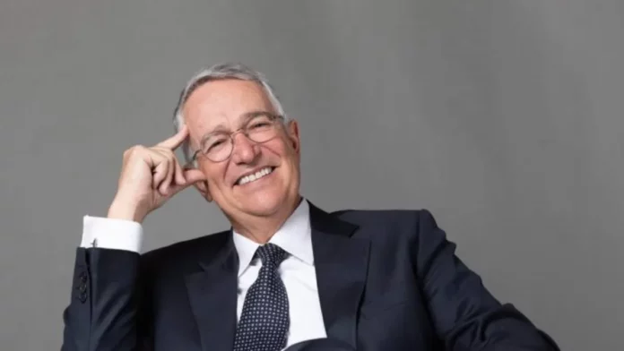 Salinas Pliego llama 