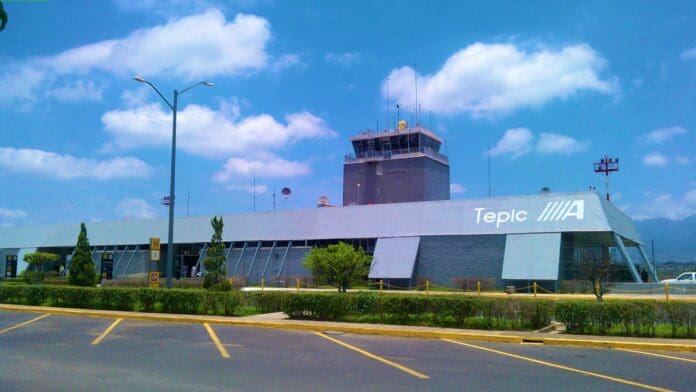 Tres heridos por explosión de pirotecnia en aeropuerto de Tepic, Nayarit