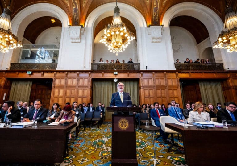 Gobierno de Ecuador dice ante la CIJ que el asalto a la Embajada de México fue un acto “excepcional”