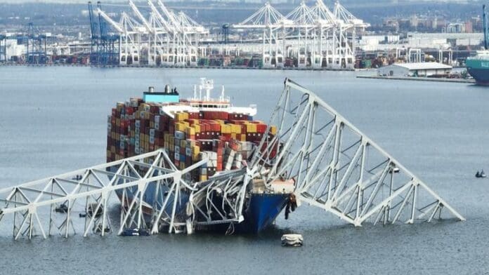 Hallan cuerpo de una quinta víctima tras colapso de puente en Baltimore