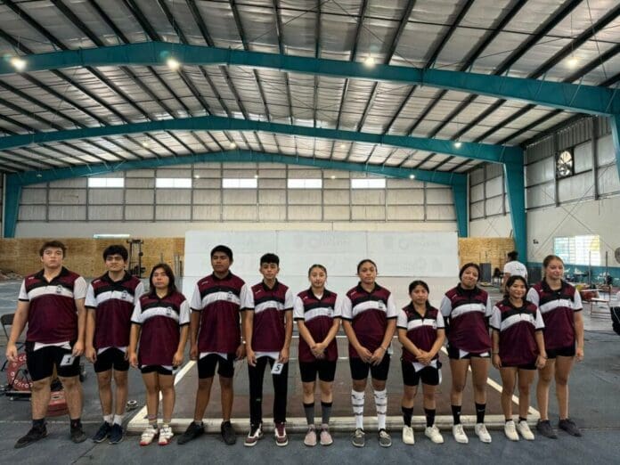 Pesistas quintanarroenses refuerzan su preparación rumbo a los Nacionales CONADE 2024