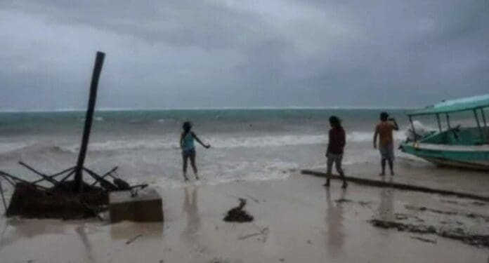 El gobierno de Quintana Roo y el Servicio Meteorológico Nacional (SMN) mantendrán informada a la ciudadanía sobre la temporada de huracanes.