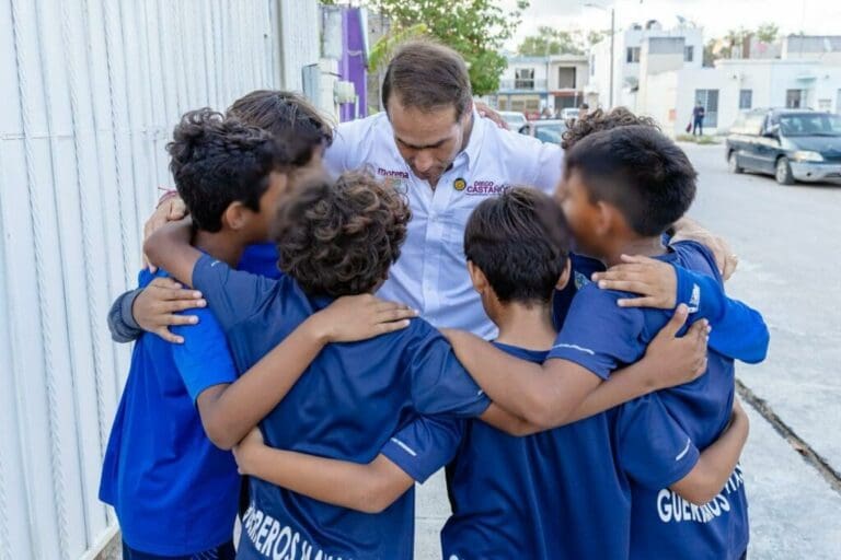 Diego Castañón Trejo ha reiterado que seguirá apoyando a los jóvenes de Tulum en caso de lograr la reelección.