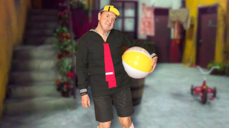 En redes sociales explotan contra ‘Kiko’ por cobrar casi tres mil pesos por su autógrafo