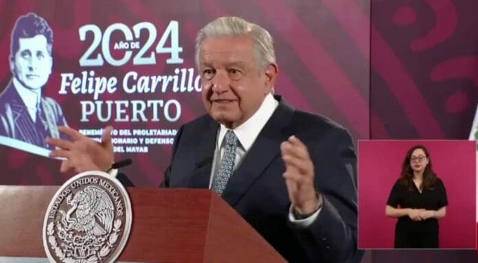 AMLO descalificó el estudio que afirma que en México hubo más de 800 mil muertes durante la emergencia sanitaria.