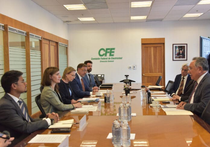 Construirán la primera central solar flotante de América Latina en México