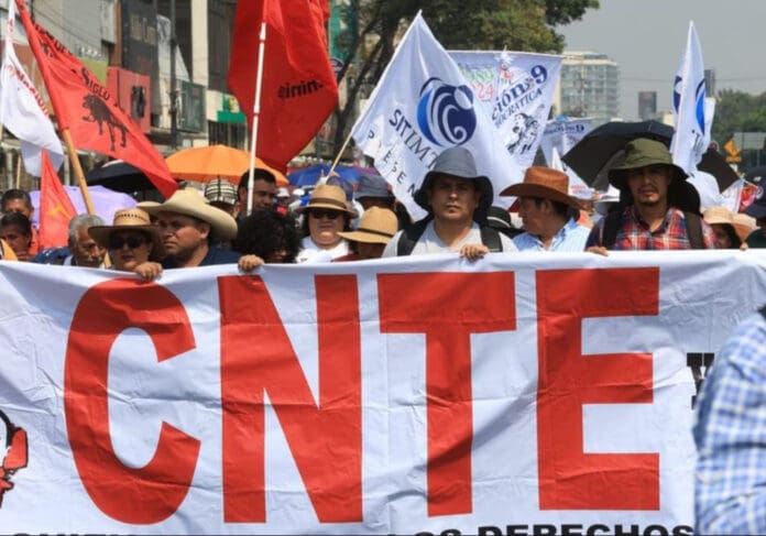 CNTE anuncia un plantón indefinido en el Zócalo y tildan de 