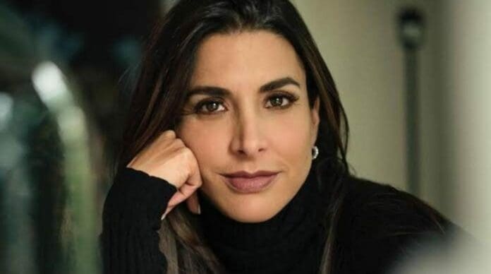 Ha fallecido Verónica Toussaint, conductora y actriz a los 48 años de edad luego de haber batallado contra el cáncer.