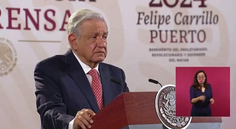AMLO habló de las acusaciones contra sus hijos. Aseguró que no son corruptos y que todo se trata de calumnias.