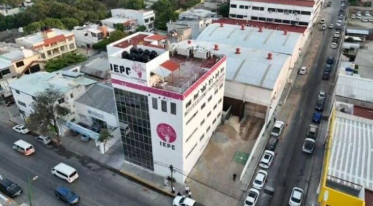 Al menos 515 candidatos a diversos puestos de elección de 11 partidos políticos y dos coaliciones, han renunciado en Chiapas.