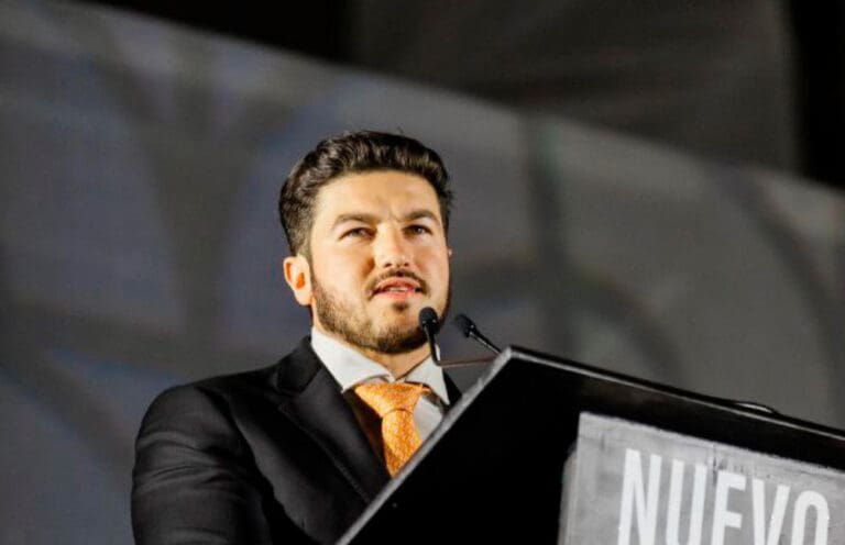 Anuncia Samuel García que se apoyará económicamente a víctimas del evento de Máynez