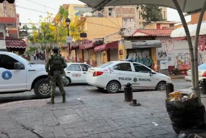 Asesinan en un bar de Guerrero al DJ Andrew Maxx y a otras dos personas