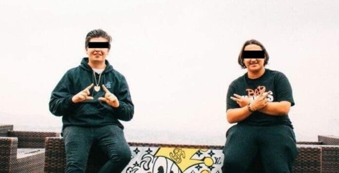 Se han difundido una fotos en las que Jesús Ernesto López, hijo menor de AMLO, sale junto al polémico influencer 