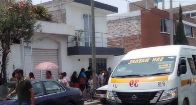 Unos sujetos se llevaron entre 500 mil y 750 mil pesos que eran supuestamente utilizados para comprar votos en Tehuacán, Puebla.