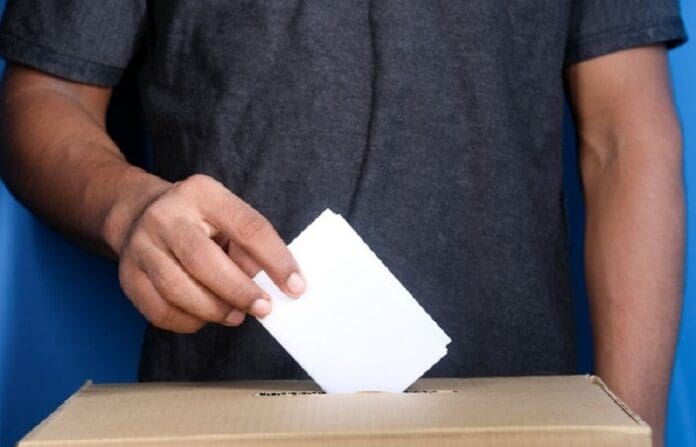 Detienen a tres hombres por presunta compra de votos en Nuevo León