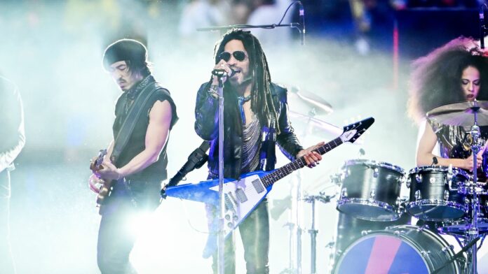 Video: Lenny Kravitz abrió la final de la Champions League a ritmo de rock