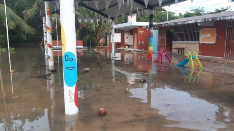 Suspenden clases en Chetumal, Bacalar y José María Morelos hasta nuevo aviso debido a las fuertes lluvias