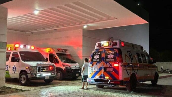 Disparan contra un sujeto por resistirse a un asalto en el estacionamiento de un Chedraui en Cancún