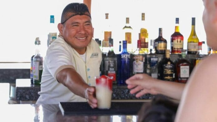 Quintana Roo, en el top 10 de las entidades con mejor ingreso para los trabajadores