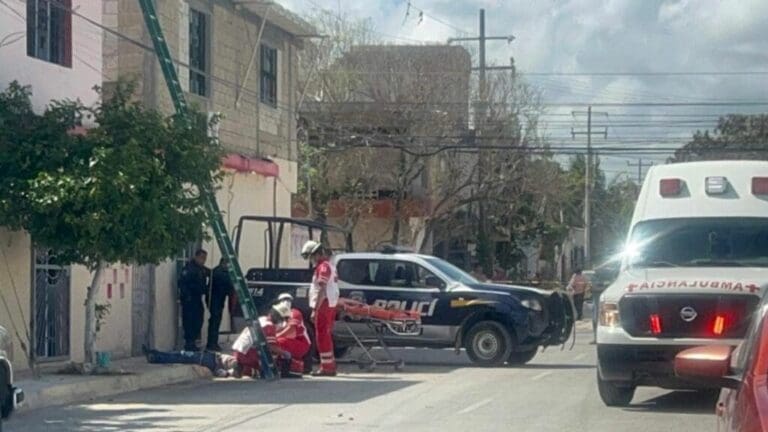 Fallece trabajador de una empresa telefónica al caer de una escalera en Cancún