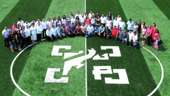 Entrega Mara Lezama la modernización de la cancha de fútbol del Poder Judicial de Chetumal para fortalecer el tejido social