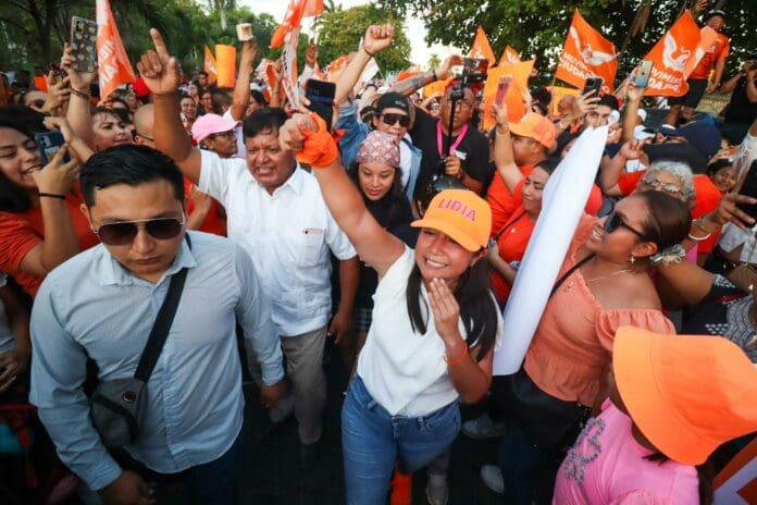 En Chetumal, marchan más de cinco mil personas en apoyo a Lidia Rojas por presunto fraude electoral1