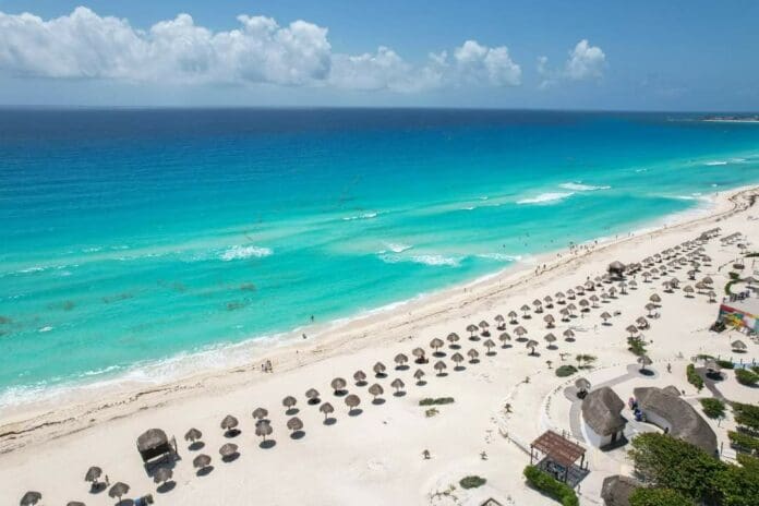 El estado de Quintana Roo ha sido reconocido una vez más como el líder a nivel nacional en distintivos Blue Flag en playas y embarcaciones.