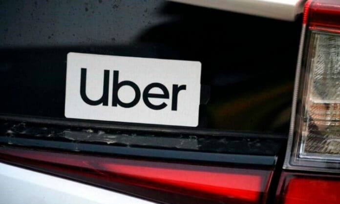 Habilita Uber México el uso de la app para menores de edad