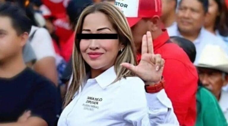 La candidata a diputada local suplente de PAN, PRI y PRD estaría presuntamente relacionada con los decapitados hallados en Puebla en abril.