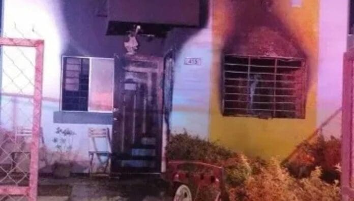 Se informó que dos niñas de 7 y 9 años perdieron la vida en un incendio en la comunidad de Yochib, municipio de Oxchuc, Chiapas,