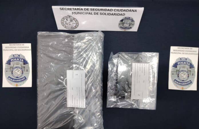 Autoridades aseguran a sujeto señalado por robo en oficinas de ventas en Solidaridad