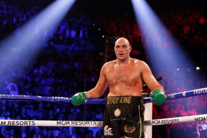 Video: El boxeador Tyson Fury fue expulsado de un bar por pasarse de copas en Inglaterra