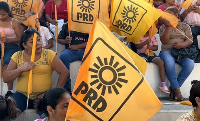 Fundadores del PRD playenses, lamentan la desaparición de su partido: 