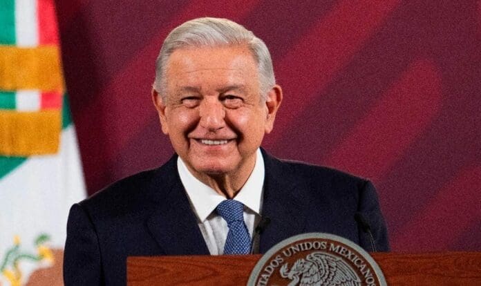 AMLO confirmó que realizará su primera gira conjunta co Claudia Sheinbaum Pardo, virtual mandataria electa a tres estados del norte.
