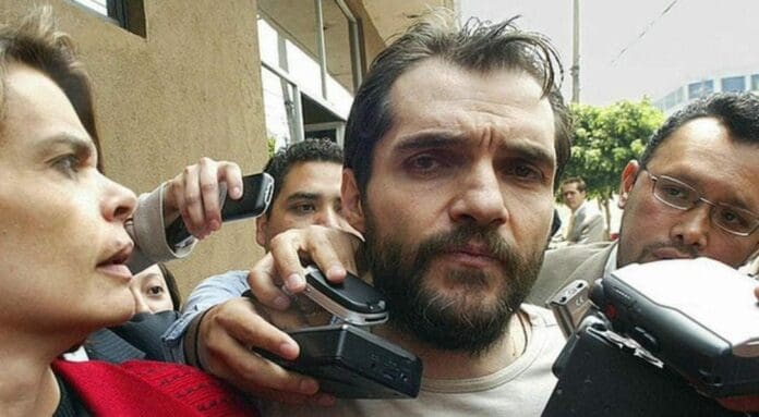 Carlos Ahumada, el empresario argentino acusado de fraude por las autoridades mexicanas, no será extraditado; un juez le concedió un amparo.