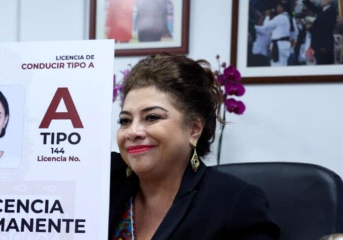 Esto es lo que debes saber sobre la licencia de conducir permanente que promete Clara Brugada en CDMX