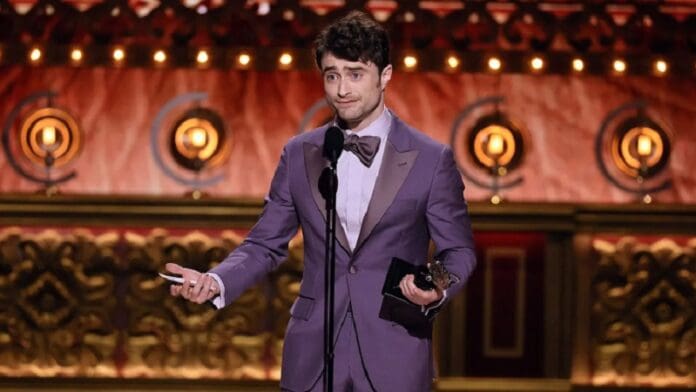 Daniel Radcliffe gana su primer Premio Tony por musical de Broadway