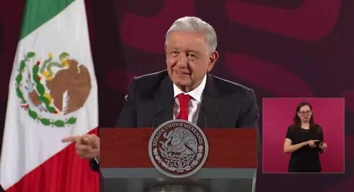 AMLO negó haber intervenido en la selección del gabinete de la virtual mandataria electa y quien anunciará a su equipo este jueves.