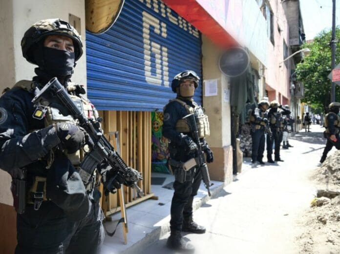 Cierran narcotienda de marihuana en la CDMX, disfrazada de artículos de anime