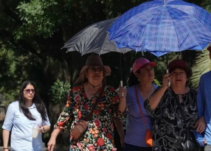 Suman 155 fallecimientos por las temperaturas extremas en México