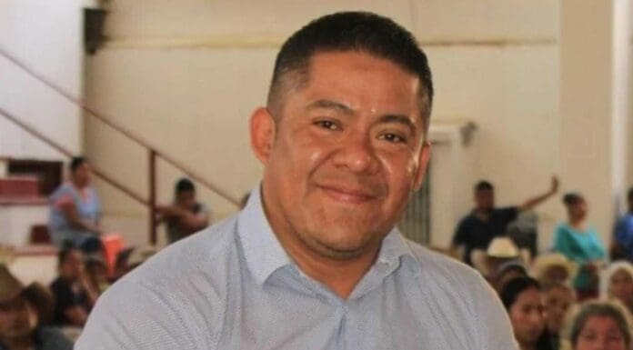 La Fiscalía de Puebla informó que solicitó orden de aprehensión en contra de Emiliano Vázquez Bonilla, alcalde de Zapotitlán de Méndez.